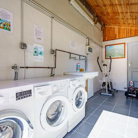 Holiday home Les 7 Nains-5 By Interhome